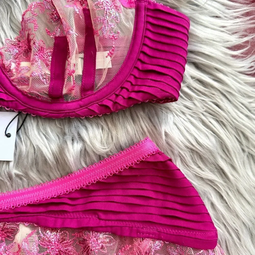 FOR LOVE & LEMONS Ophelie Bra + Matching Garter Belt Fuchsia XS NEW WITH TAGS